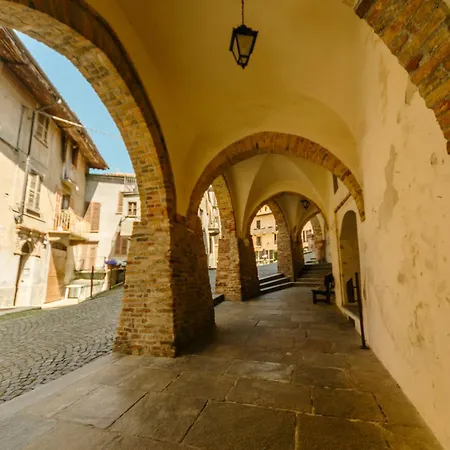 Borgo Piazza * Cocconato